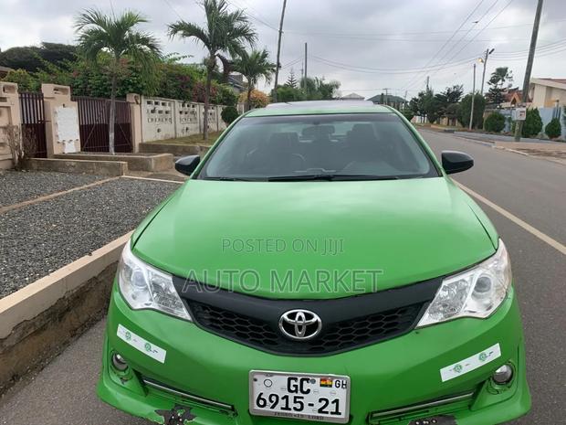 Toyota Camry 2014 Green