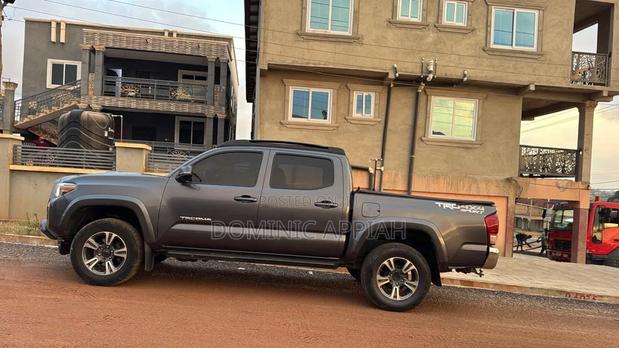 Toyota Tacoma 2017
