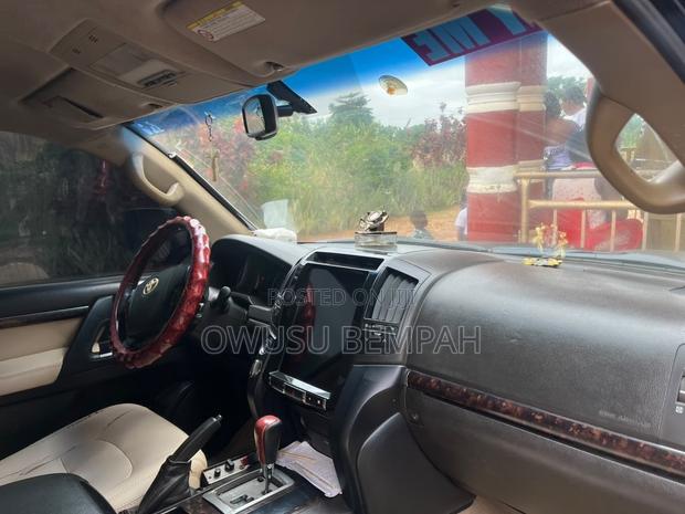 Toyota Land Cruiser 4.5 V8 GXR 2011 Black