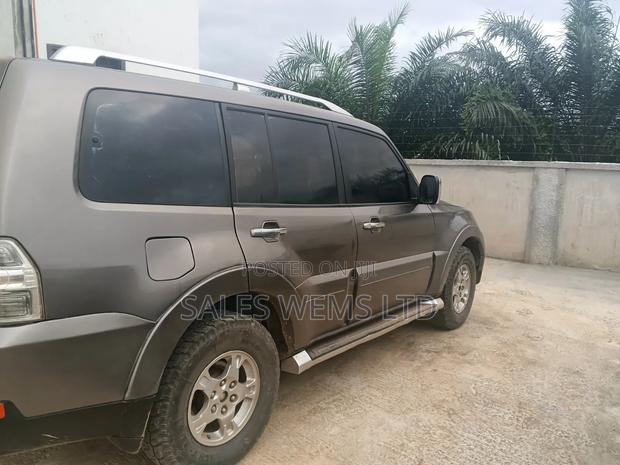 Mitsubishi Pajero 2008 Brown