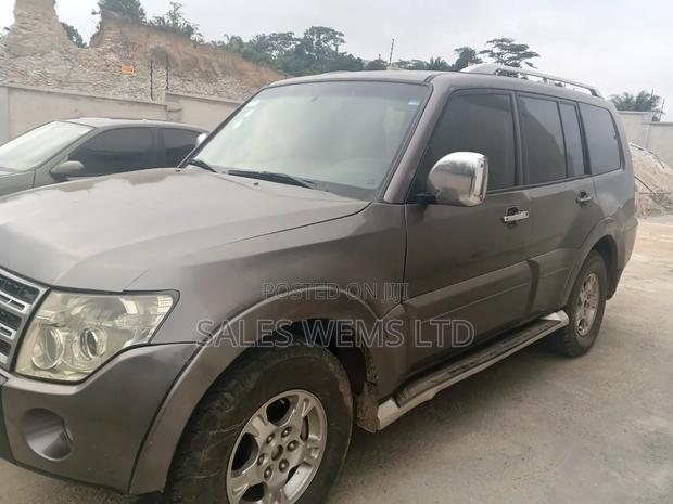 Mitsubishi Pajero 2008 Brown