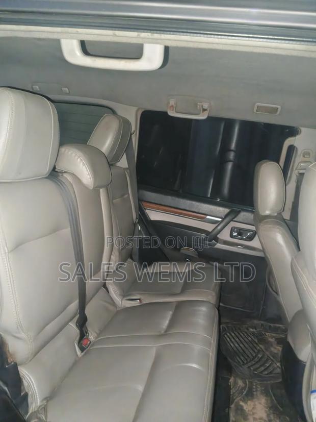 Mitsubishi Pajero 2008 Brown