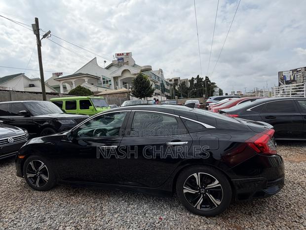 Honda Civic Touring 4dr Sedan (1.5L 4cyl) 2016 Black