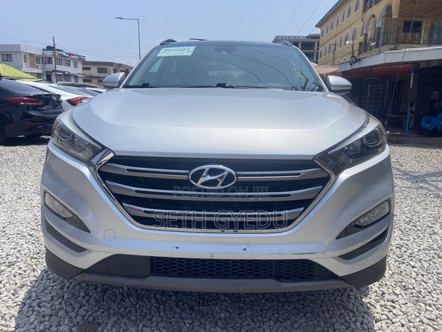 Hyundai Tucson 2016 Silver
