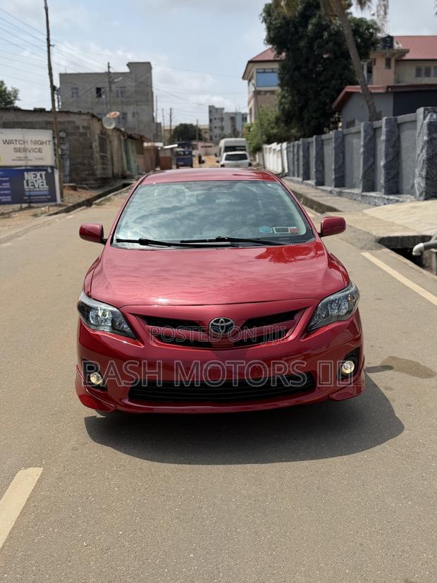 Toyota Corolla S 4dr Sedan (1.8L 4cyl 4A) 2013 Red
