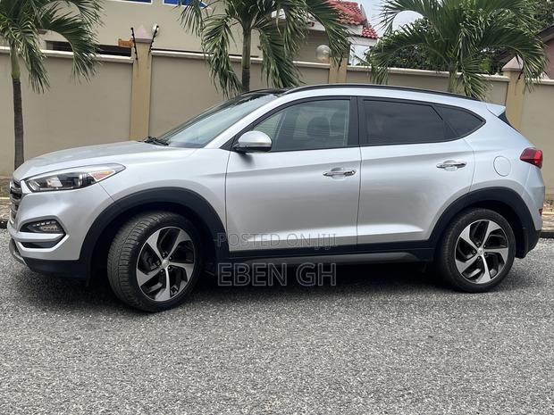 Hyundai Tucson Limited AWD 2016 Silver