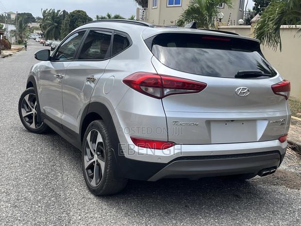 Hyundai Tucson Limited AWD 2016 Silver