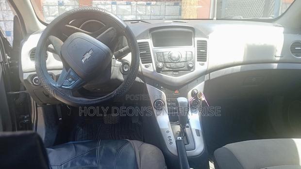 Chevrolet Cruze 2LT 2012 Black