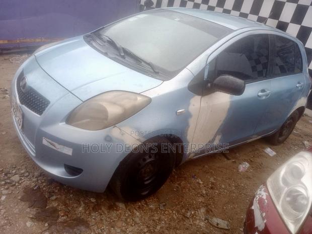 Toyota Vitz 1.3 AWD 5dr 2010 Blue