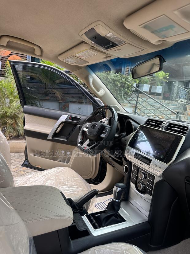 Toyota Land Cruiser Prado 2.7 i 2012 Black