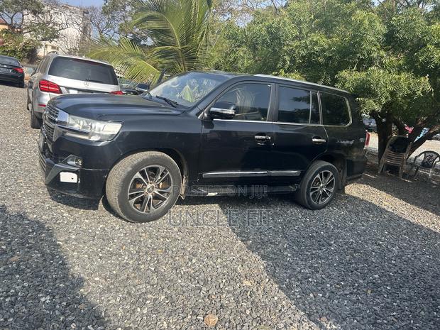 Toyota Land Cruiser 4.5 V8 GL 2014 Black