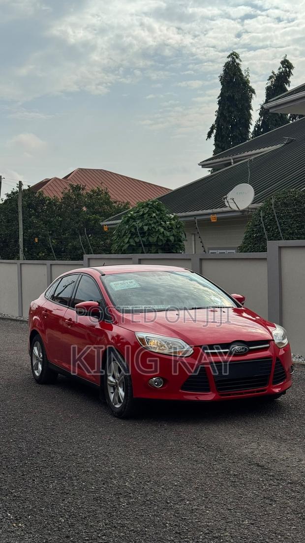 Ford Fiesta SE 4dr Sedan (1.6L 4cyl 5M) 2014 Red
