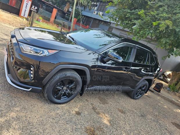 Toyota RAV4 2020 Black