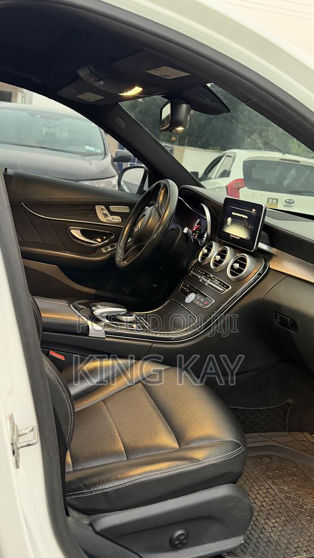 Mercedes-Benz C300 Luxury 4matic Sedan AWD (2.0L 4cyl 7A) 2017 White