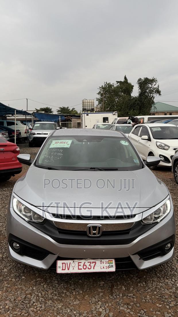Honda Civic LX 4dr Sedan (2.0L 4cyl) 2017 Gray