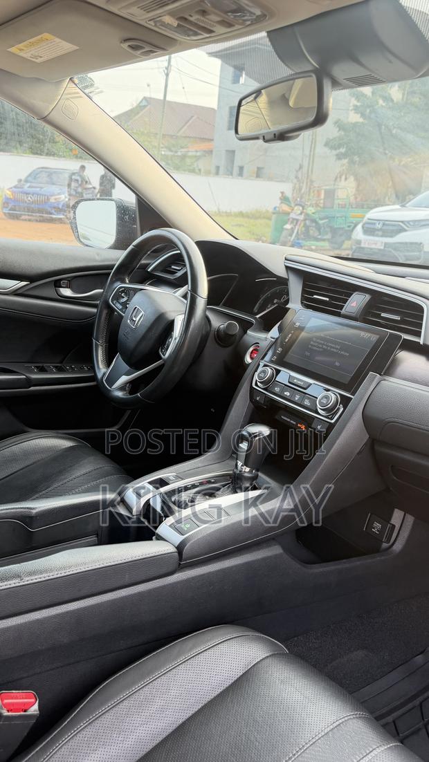 Honda Civic Touring Sedan 2019 Black
