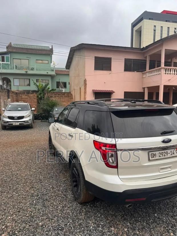 Ford Explorer 2014 White