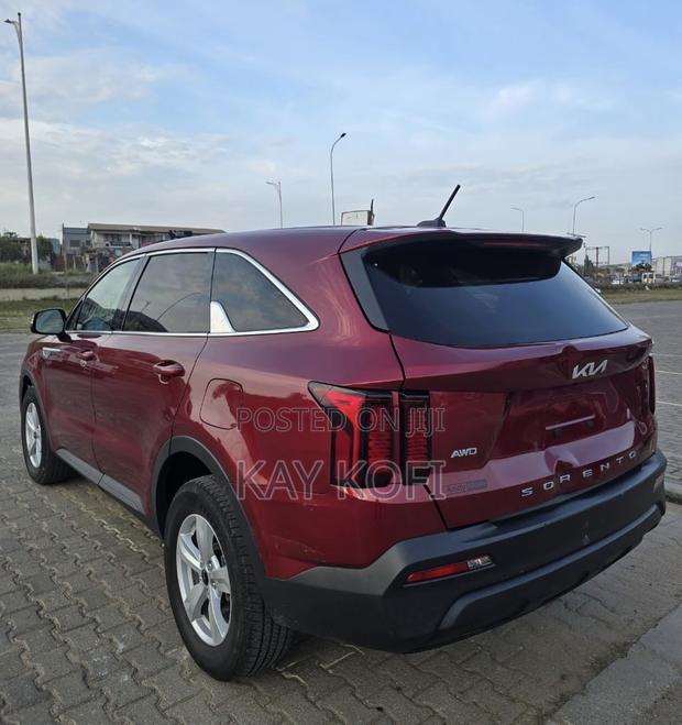 Kia Sorento LX 2023 Brown