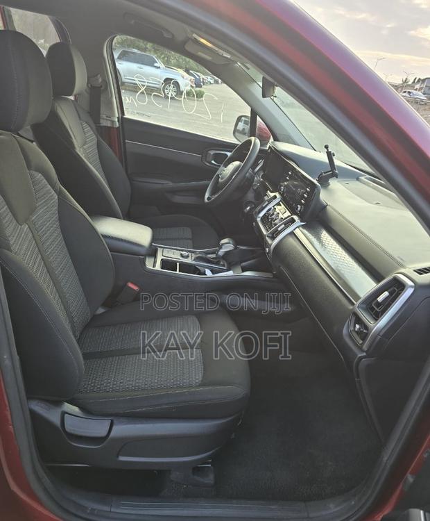 Kia Sorento LX 2023 Brown