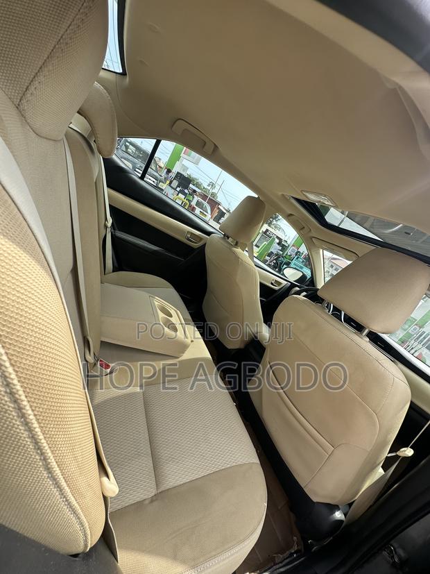 Toyota Corolla LE ECO 4dr Sedan (1.8L 4cyl CVT) 2017 Gray