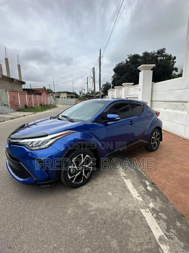 Toyota C-HR 2022 Blue