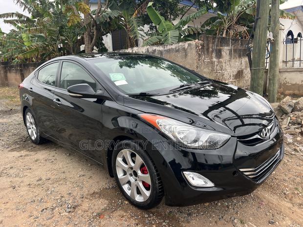 Hyundai Elantra Limited Sedan FWD (1.8L 4cyl 6A) 2013 Black