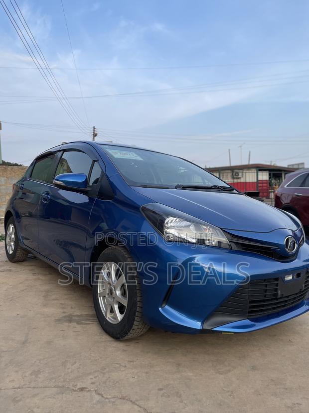 Toyota Vitz 1.3 FWD 5dr 2015 Blue