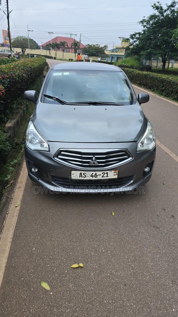 Mitsubishi Mirage 2018 Gray
