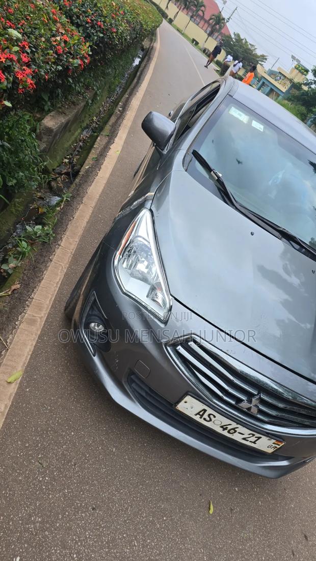 Mitsubishi Mirage 2018 Gray