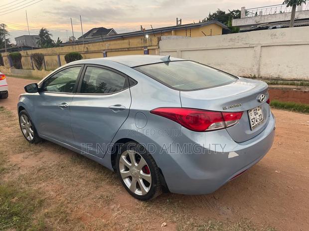 Hyundai Elantra 2013 Blue