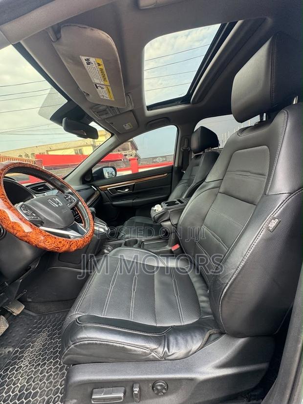 Honda CR-V Touring AWD 2019 Silver