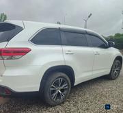 Toyota Highlander 2019 White for sale