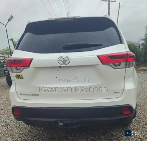 Toyota Highlander 2019 White