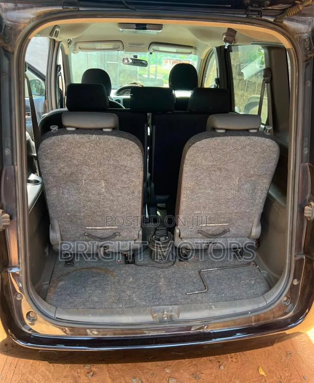 Toyota Sienta 1.5 FWD 2013 Black