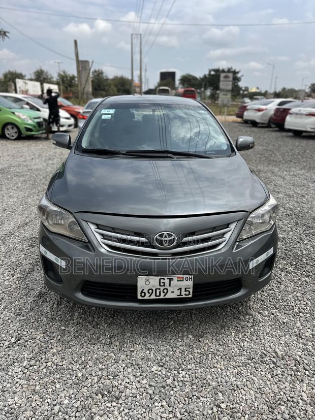 Toyota Corolla S 4dr Sedan (1.8L 4cyl 4A) 2013 Gray