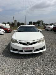 Toyota Camry SE 4dr Sedan (2.5L 4cyl 6A) 2014 White for sale