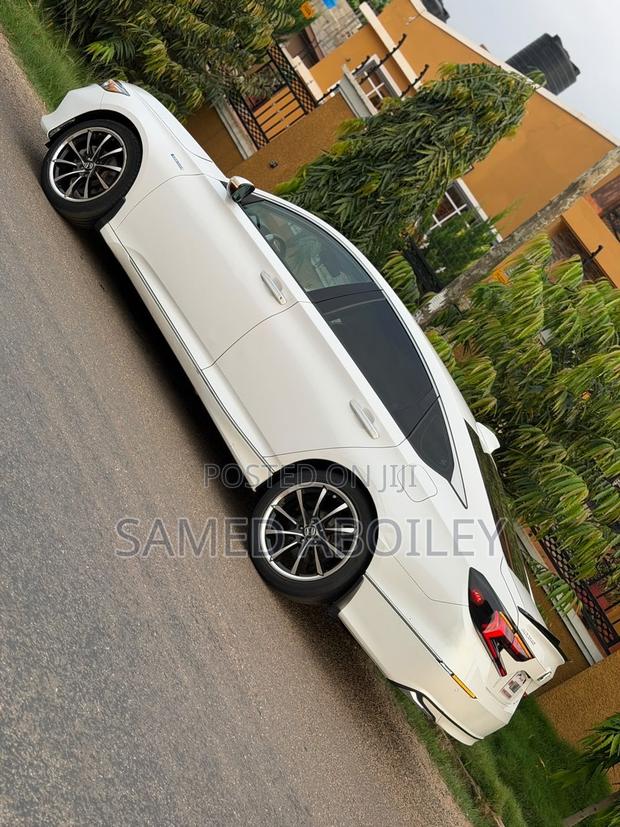 Honda Accord Touring 2.0T 2020 White