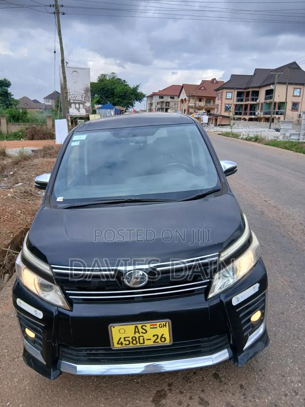 Toyota Voxy 2016 Black