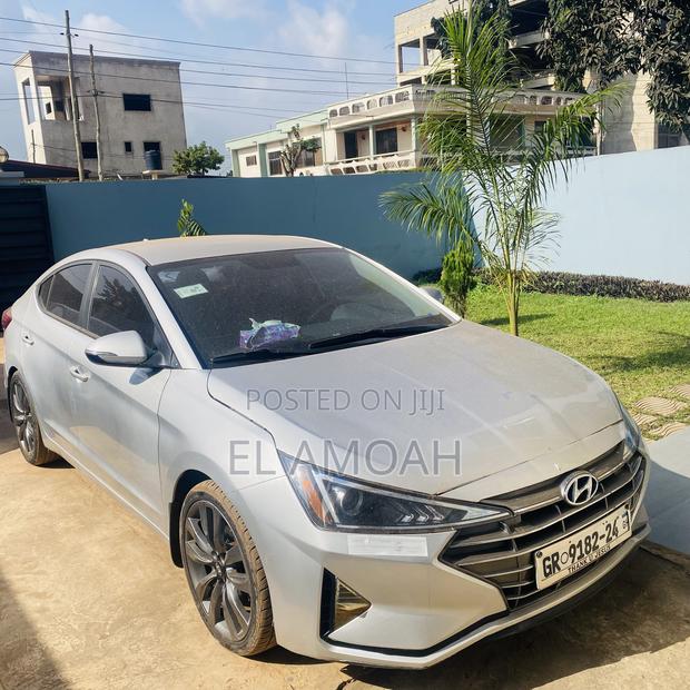 Hyundai Elantra Limited 2019 Silver
