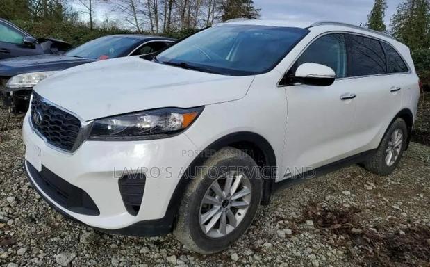 Kia Sorento 2.4L LX FWD 2019 White