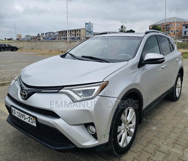Toyota RAV4 2015 Silver