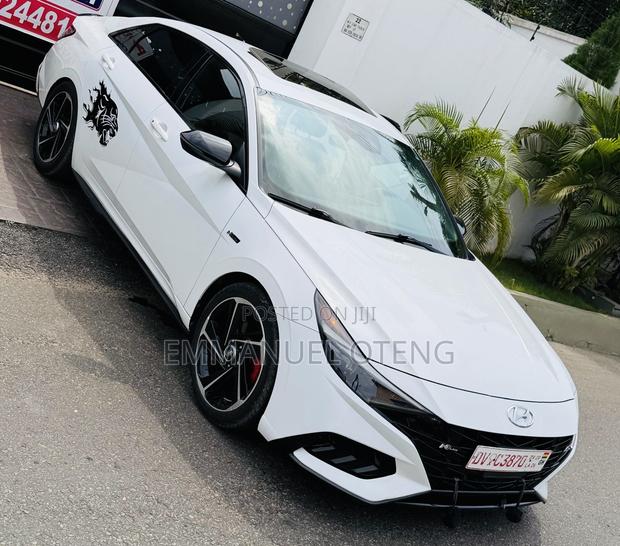 Hyundai Elantra 2021 White