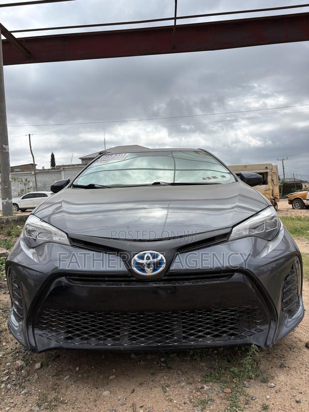 Toyota Corolla LE Eco 4dr Sedan (1.8L 4cyl CVT) 2016 Gray