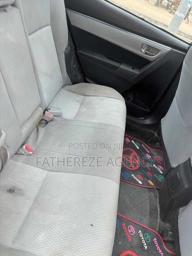 Toyota Corolla LE Eco 4dr Sedan (1.8L 4cyl CVT) 2016 Gray
