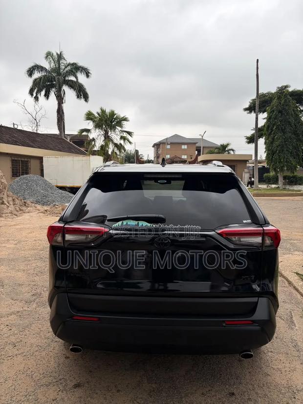 Toyota RAV4 2020 Black