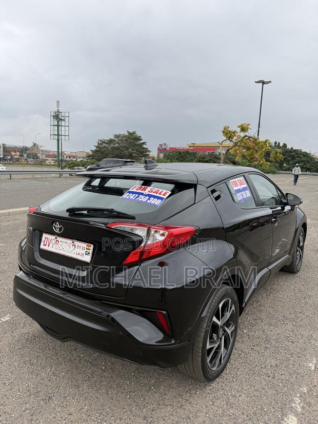Toyota C-HR XLE FWD 2020 Black