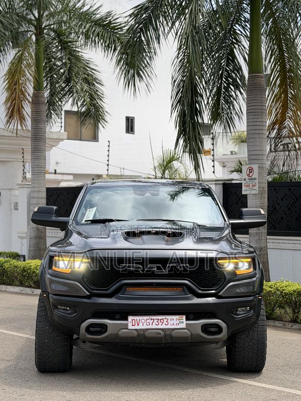 RAM 1500 TRX Crew Cab 4WD SB 2023 Gray