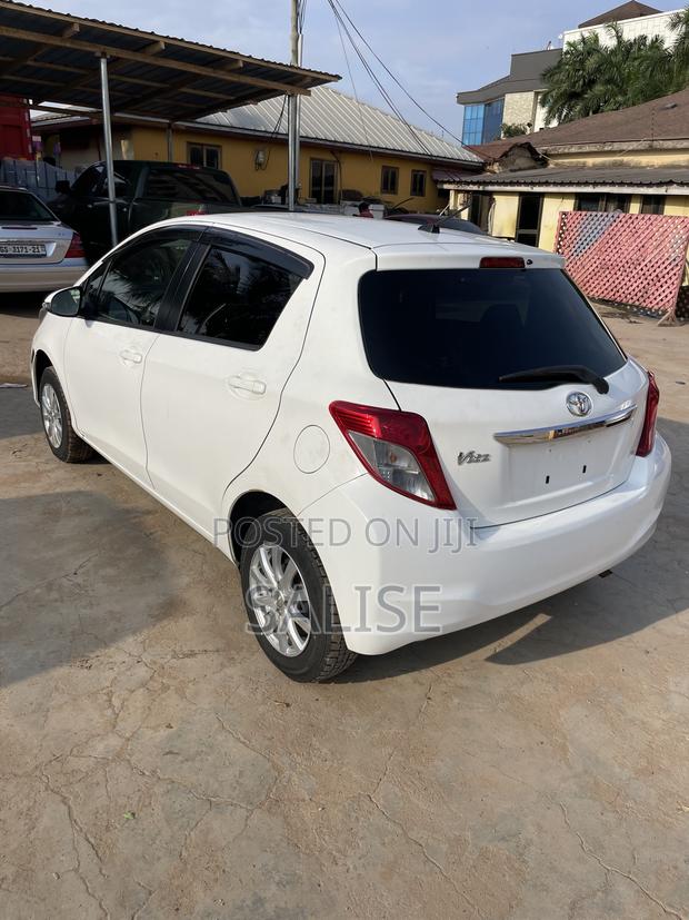 Toyota Vitz 1.3 AWD 5dr 2012 White