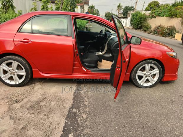Toyota Corolla S 4dr Sedan (1.8L 4cyl 4A) 2013 Red