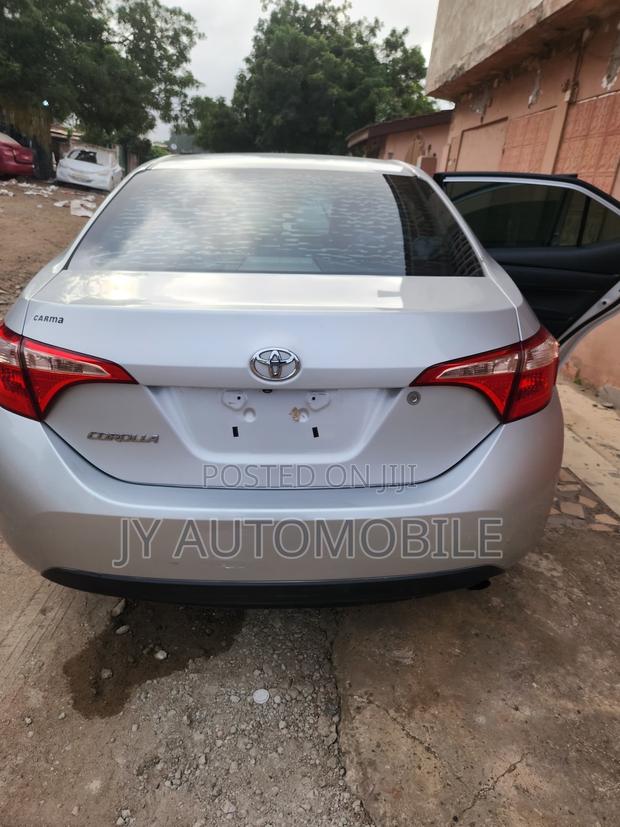 Toyota Corolla 2019 Silver
